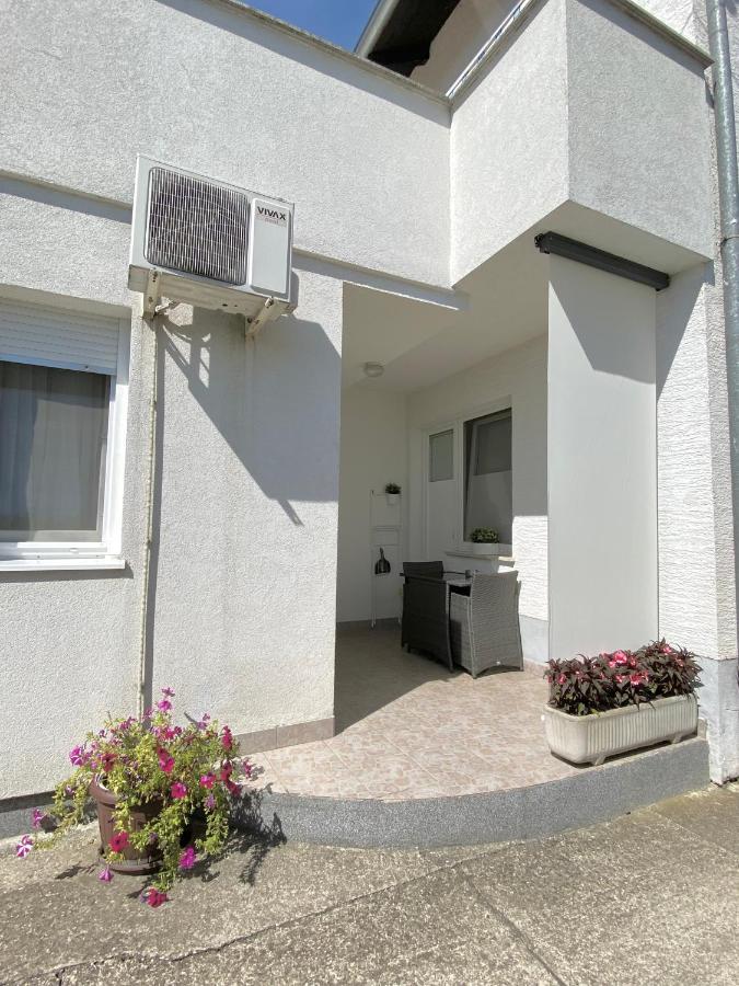 Gradici Apartman Lucija מראה חיצוני תמונה