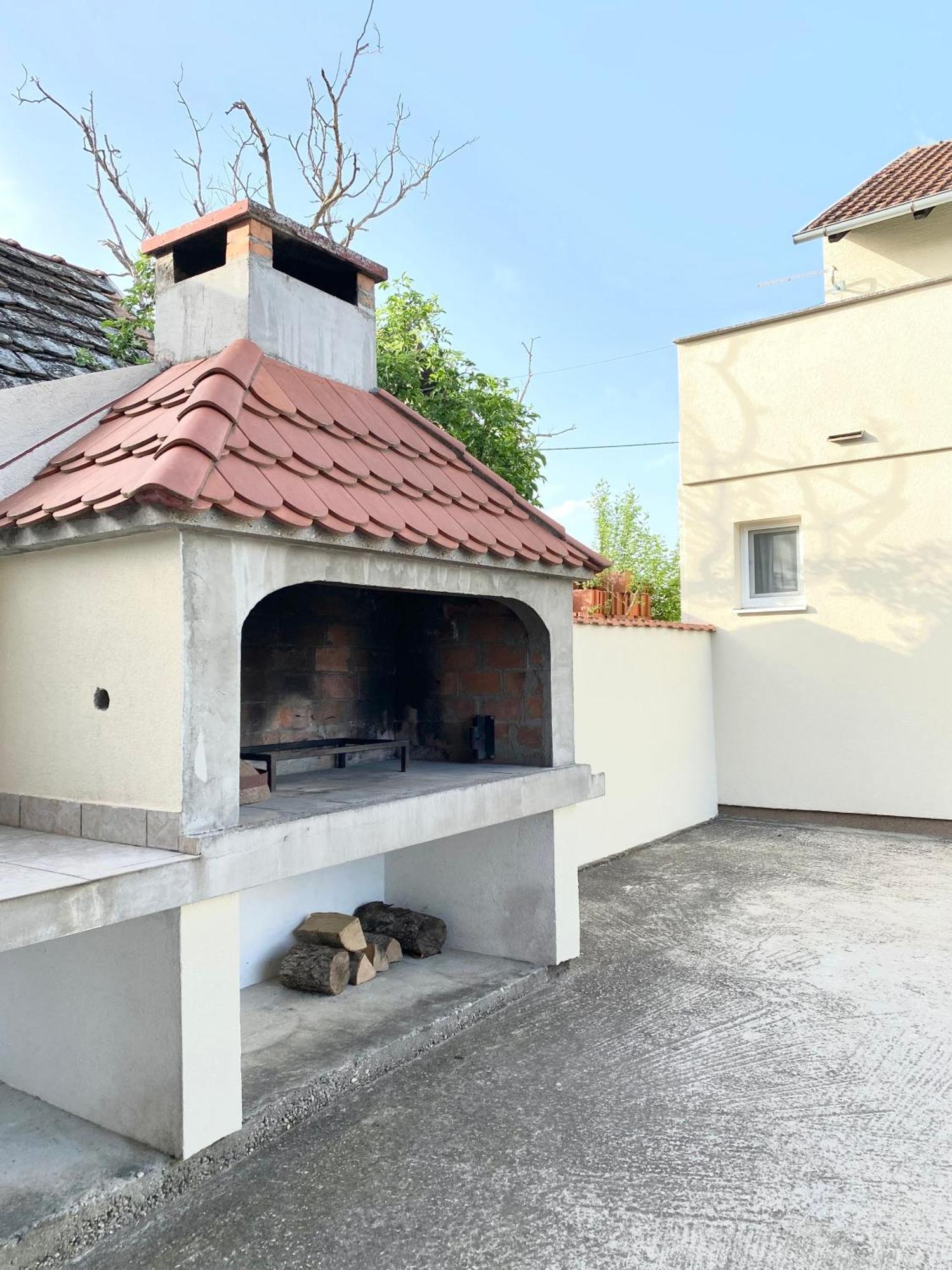 Gradici Apartman Lucija מראה חיצוני תמונה